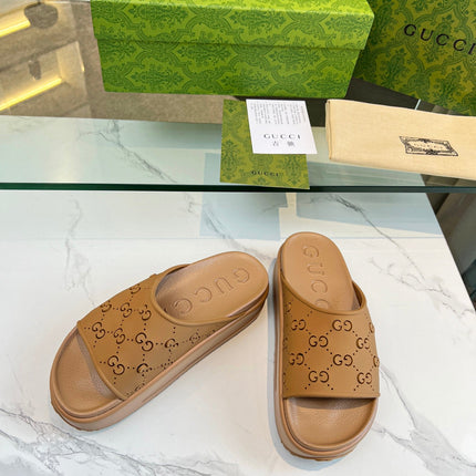 PLATFORM SANDALS IN CINNAMON BROWN MONOGRAM IMPORTED TPU