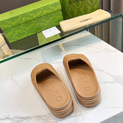 PLATFORM SANDALS IN CINNAMON BROWN MONOGRAM IMPORTED TPU