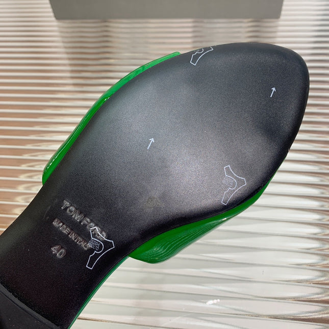 FLAT SLIDE IN PINE GREEN METALLIC CALFSKIN