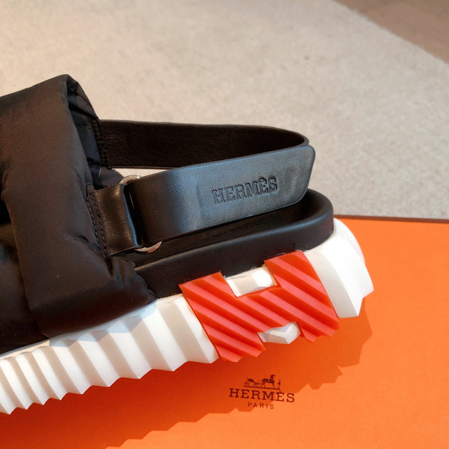 HM ELECTRIC SANDAL BLACK FABRIC AND CALFSKIN