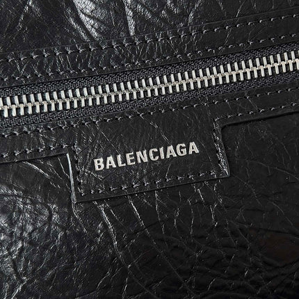 SUPERBUSY LARGE SLING BAG 42 IN BLACK LAMBSKIN