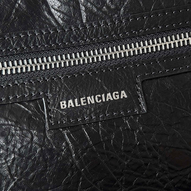 SUPERBUSY LARGE SLING BAG 42 IN BLACK LAMBSKIN