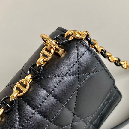 MINI CHAIN BAG 17 IN BLACK CALFSKIN