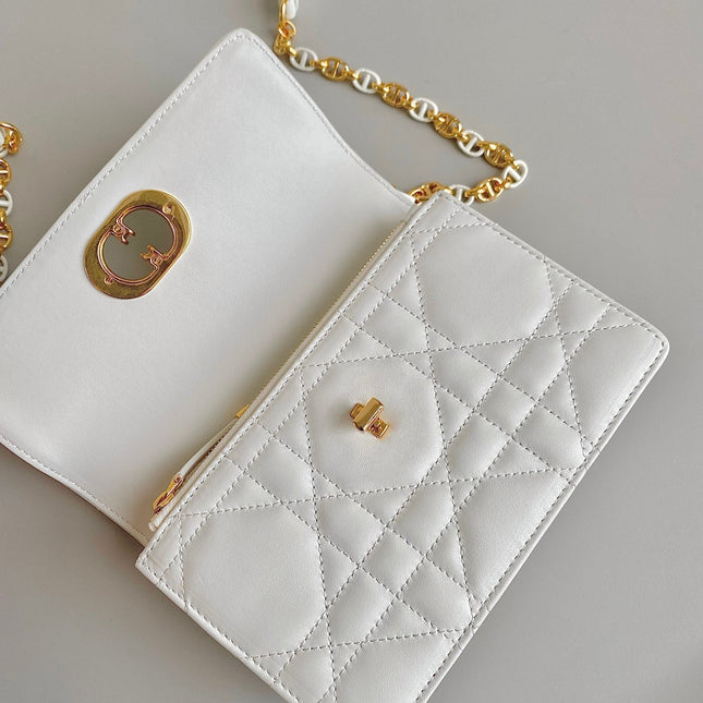MINI CHAIN BAG 17 IN WHITE CALFSKIN