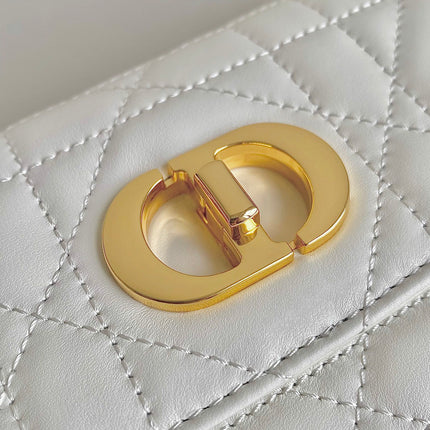 MINI CHAIN BAG 17 IN WHITE CALFSKIN