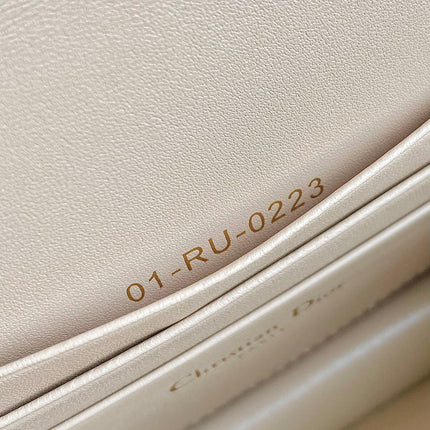 MINI CHAIN BAG 17 IN BEIGE CALFSKIN