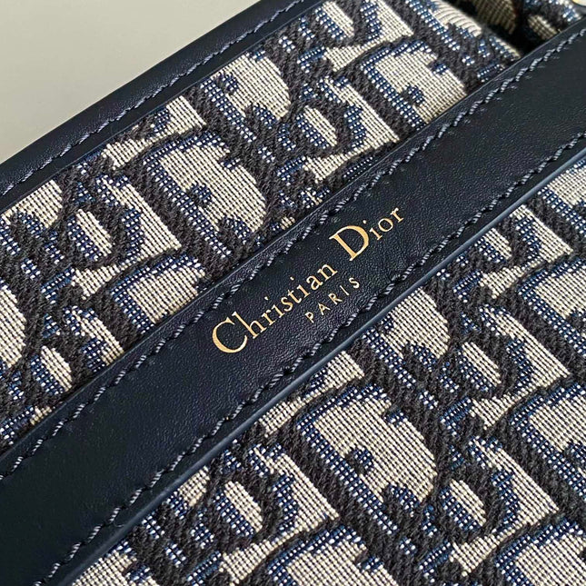 MEDIUM C'EST 24 IN BLUE CD-EMBOSSED OBLIQUE JACQUARD