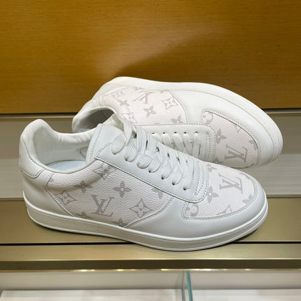 LV RIVOLI SNEAKER WHITE