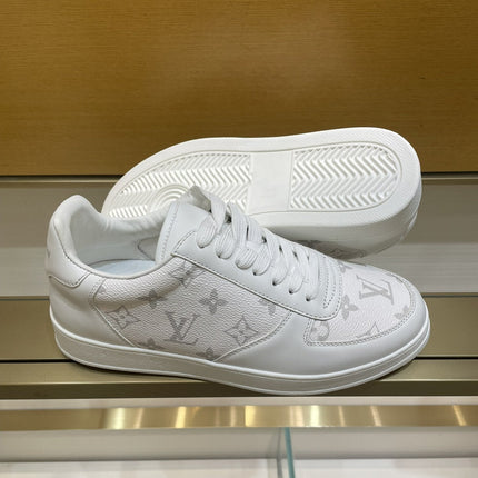 LV RIVOLI SNEAKER WHITE
