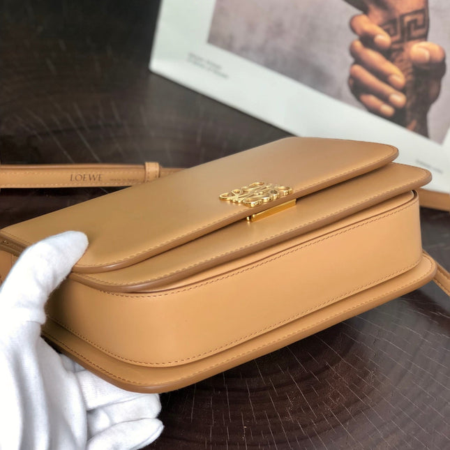 LOE GOYA BAG 23 IN COPPER BROWN CALFSKIN