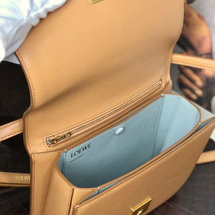 LOE GOYA BAG 23 IN COPPER BROWN CALFSKIN
