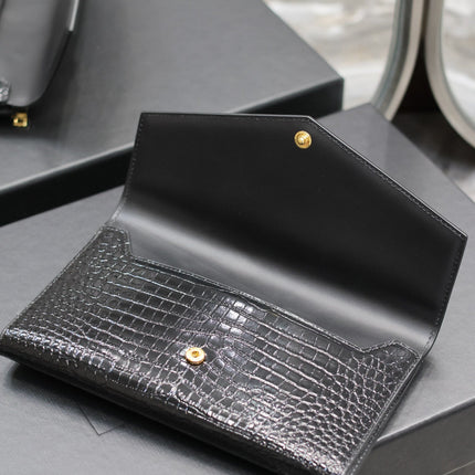 UPTOWN WALLET 21 IN BLACK CROCODILE PATTERN CALFSKIN GOLD LOGO