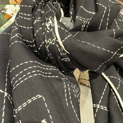 CHANEL 25S SCARF 140 IN SILK WOOL 726479