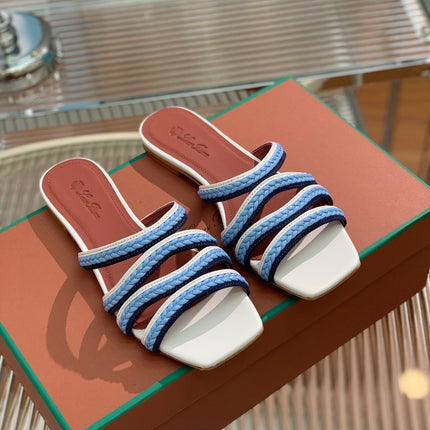 LP SPRIGHTLY CHARMS FLAT SANDAL SKY CALFSKIN