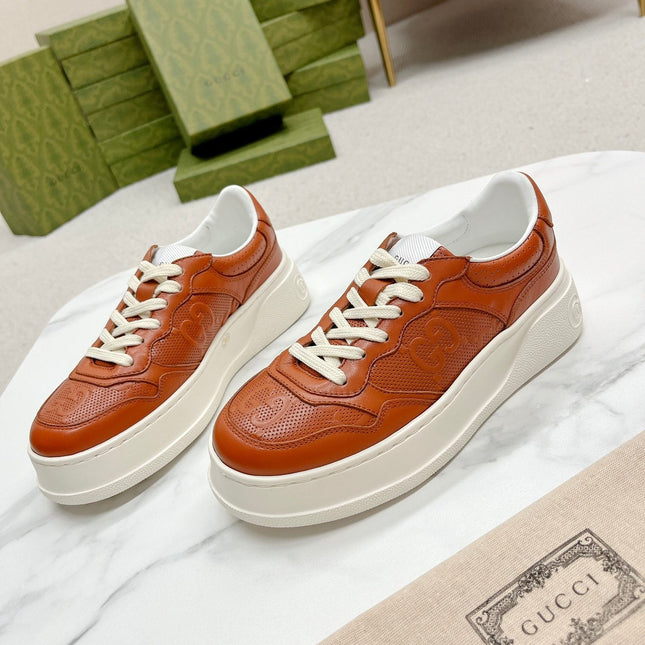 GG EMBOSSED TRAINER CARAMEL CALFSKIN