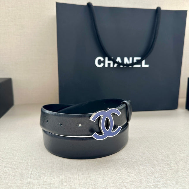 CC 30MM BELT IN BLACK SMOOTH CALFSKIN WITH NAVY BLUE METAL LOGO