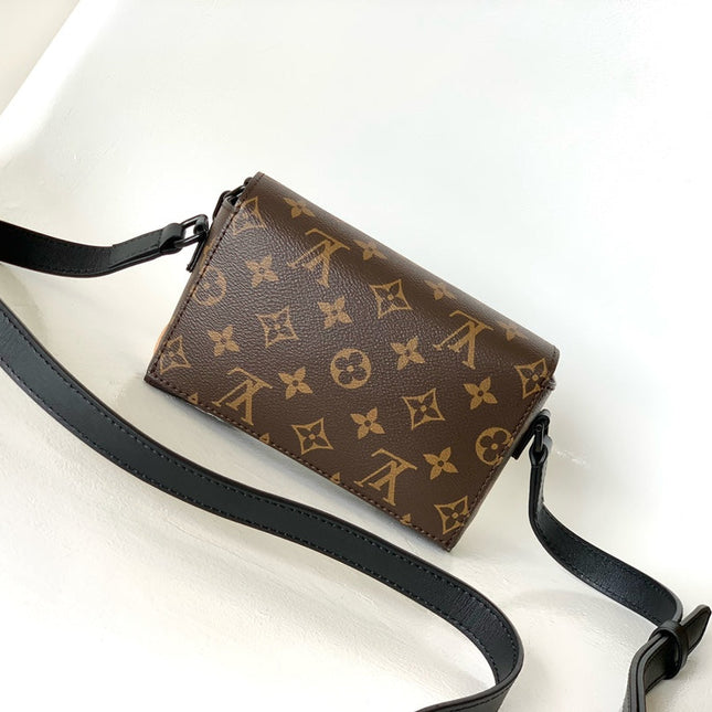 STEAMER BAG 26 IN BROWN MONOGRAM MACASSAR CANVAS