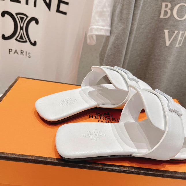 CLASSIC H BUCKLE SANDALS WHITE LAMBSKIN