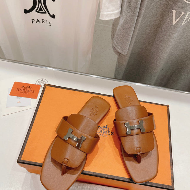 CLASSIC H BUCKLE SANDALS CARAMEL LAMBSKIN