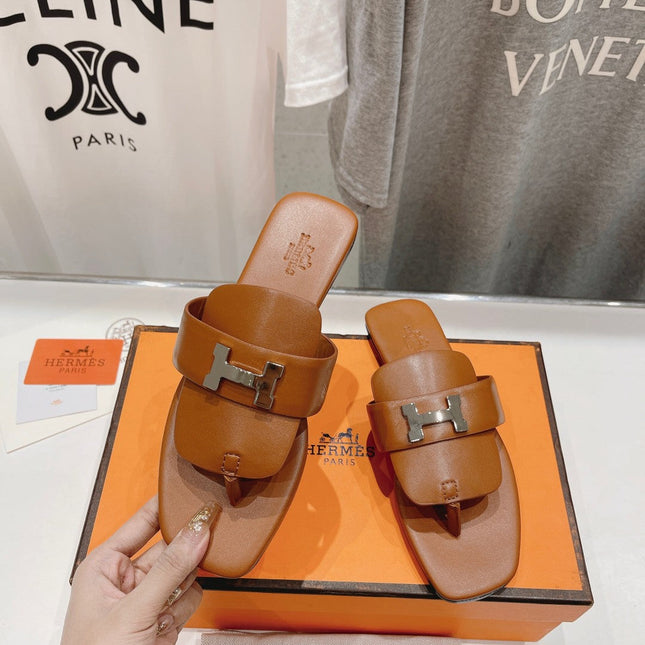 CLASSIC H BUCKLE SANDALS CARAMEL LAMBSKIN