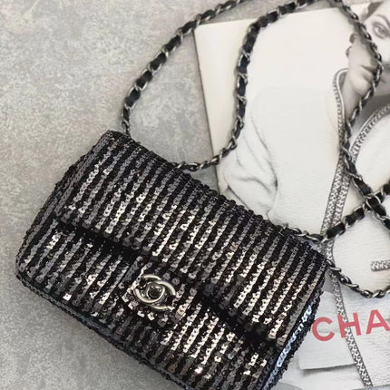 CC MINI 20 FLAP BAG IN BLACK SEQUINS WITH STRAP