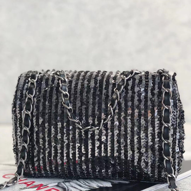 CC MINI 20 FLAP BAG IN BLACK SEQUINS WITH STRAP