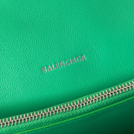 CRUSH CHAINED BAG 32 IN GREEN QUILTED CRUSHED CALFSKIN SILVER HARDWARE