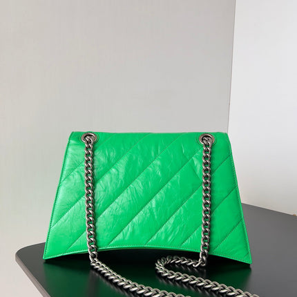 CRUSH CHAINED BAG 32 IN GREEN QUILTED CRUSHED CALFSKIN SILVER HARDWARE