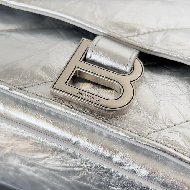 CRUSH CHAINED BAG 32 IN SILVER METALLIC QUILTED CRUSHED CALFSKIN