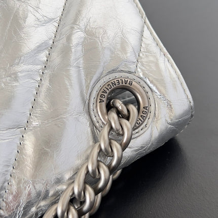 CRUSH CHAINED BAG 32 IN SILVER METALLIC QUILTED CRUSHED CALFSKIN