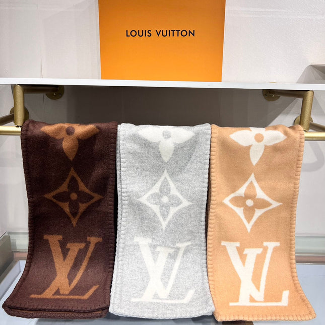 LV SCARF 240 CM IN CASHMERE 737198