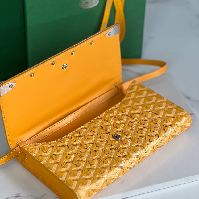 MONTE-CARLO PM CLUTCH 25 IN YELLOW GOYARDINE CANVAS