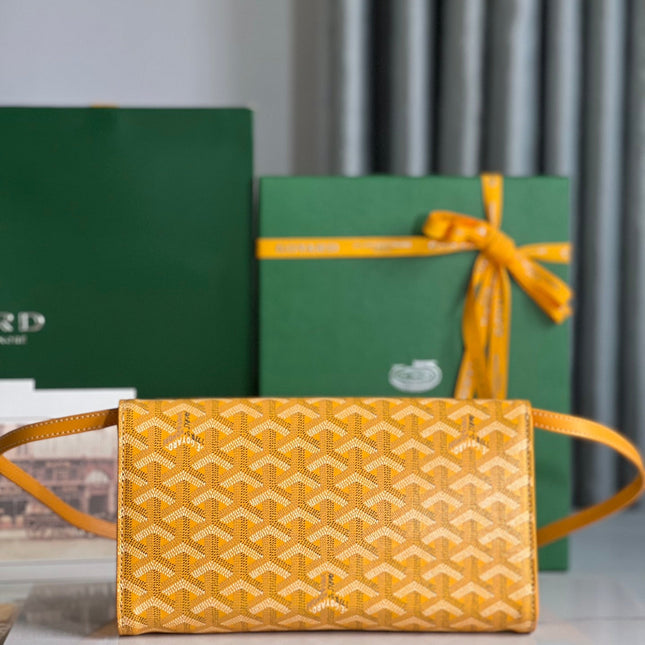 MONTE-CARLO PM CLUTCH 25 IN YELLOW GOYARDINE CANVAS