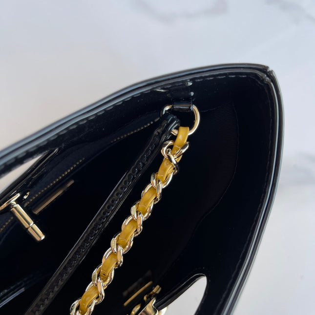 CC MINI 23 SHOPPING BAG IN GLOSSY BLACK MIX MUSTARD YELLOW CALFSKIN