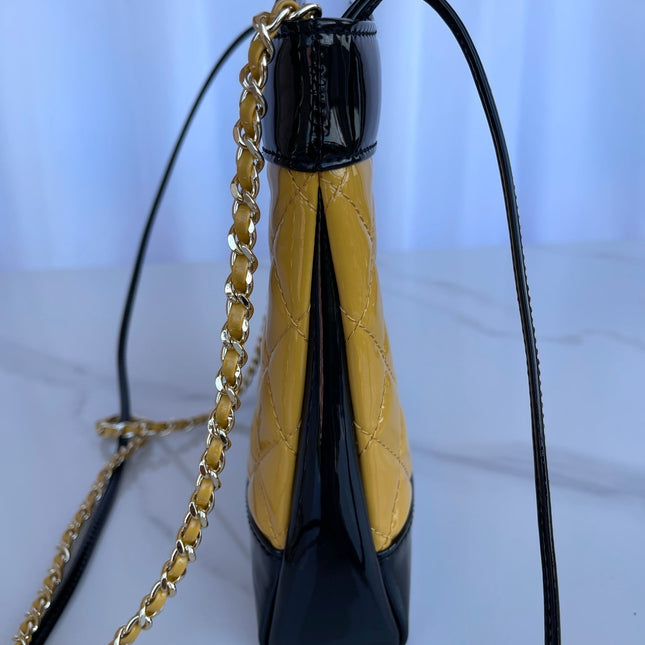 CC MINI 23 SHOPPING BAG IN GLOSSY BLACK MIX MUSTARD YELLOW CALFSKIN