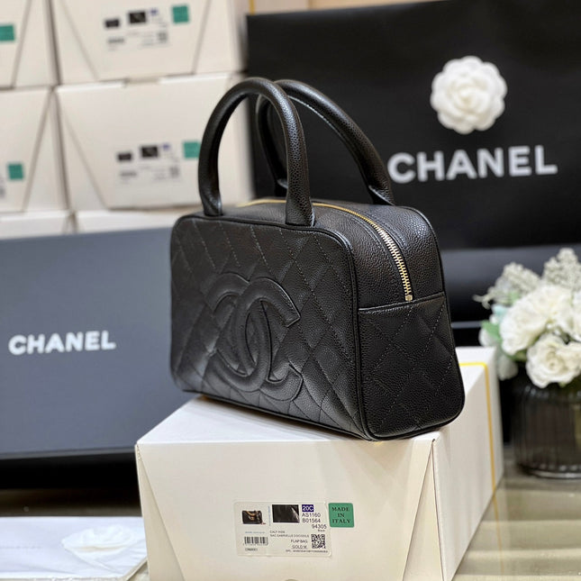 25S CHANEL QUILTED CAVIAR BOWLING BAG 27 IN BLACK CALFSKIN
