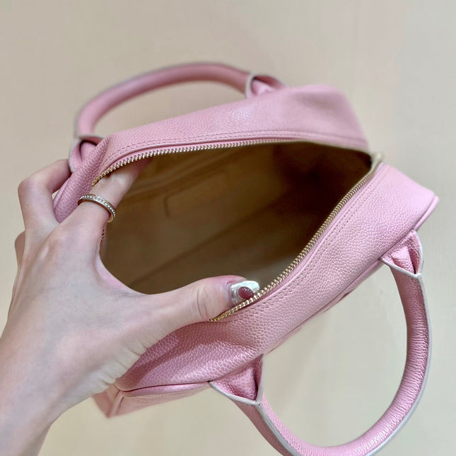 25S CHANEL QUILTED CAVIAR BOWLING BAG 27 IN PINK CALFSKIN