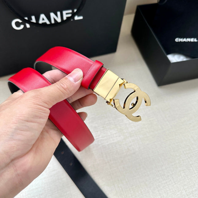 CC 30MM BELT IN CHERRY RED AND BLACK CALFSKIN WITH GOLD HARDWARE