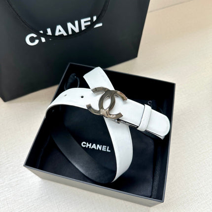CC 30MM BELT IN WHITE AND BLACK CALFSKIN WITH SILVER HARDWARE