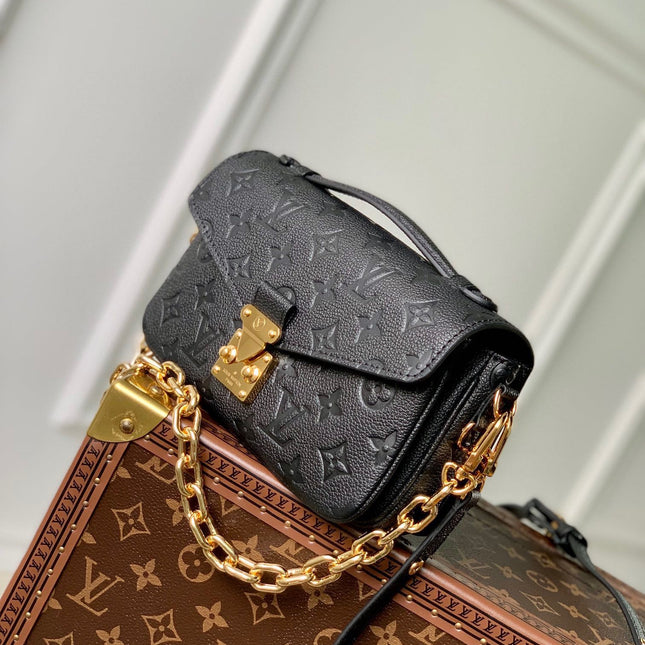 POCHETTE MÉTIS EAST WEST 21 IN GUN METAL EMBOSSED CALFSKIN GOLD HARDWARE
