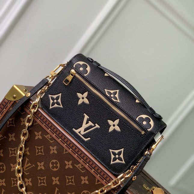 POCHETTE MÉTIS EAST WEST 21 IN BLACK AND BEIGE MONOGRAM EMPREINTE CALFSKIN EMBOSSED LOGO