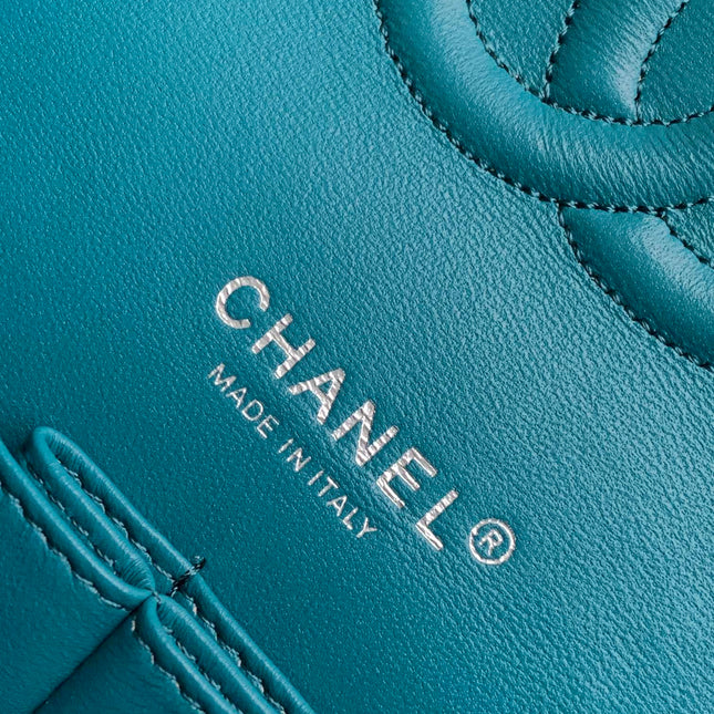 CC MEDIUM 25 CLASSIC BAG IN GREEN FOREST WOOL TWEED