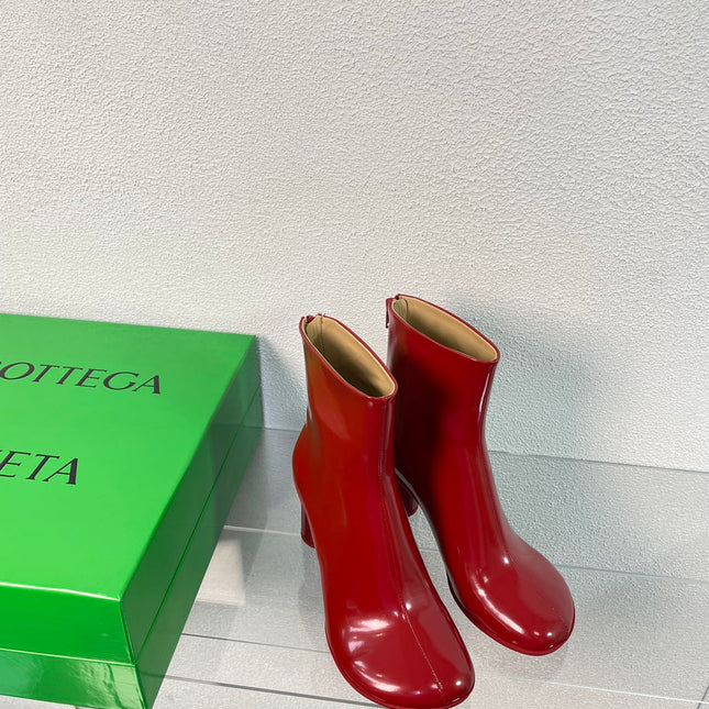 ATOMIC ANKLE BOOT IN RUBY RED CALFSKIN 75 MM