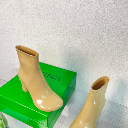 ATOMIC ANKLE BOOT IN KHAKI TAN CALFSKIN 75 MM