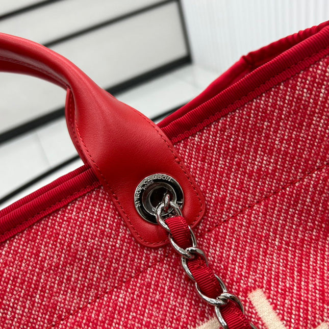 CC DEAUVILLE LARGE 38 TOTE BAG IN CHERRY RED CANVAS WITH WHITE LOGO