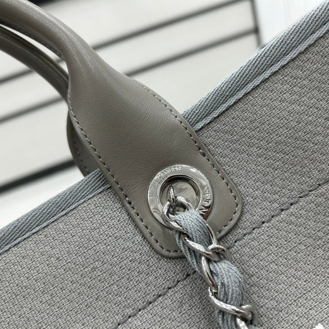 CC DEAUVILLE LARGE 38 TOTE BAG IN GREY CANVAS WITH WHITE LOGO
