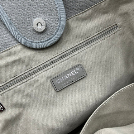 CC DEAUVILLE LARGE 38 TOTE BAG IN GREY CANVAS WITH WHITE LOGO