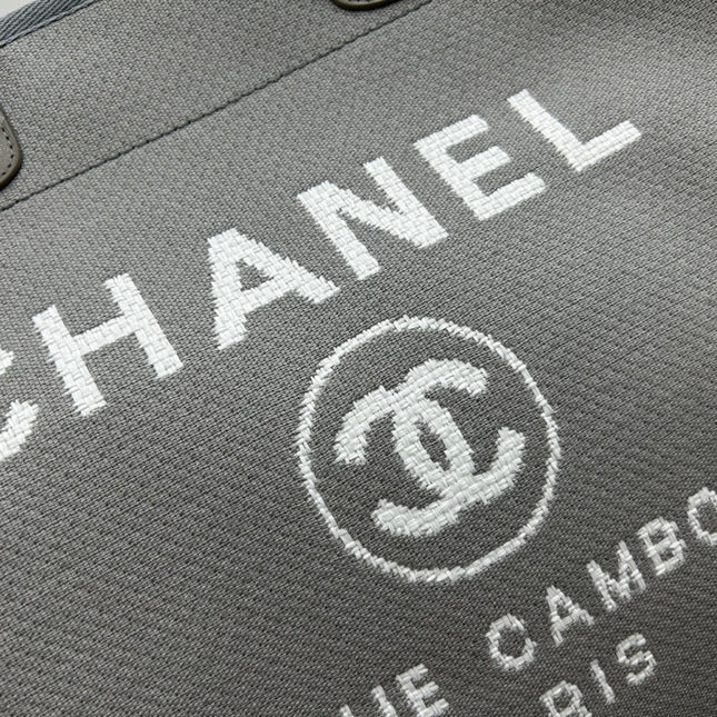 CC DEAUVILLE LARGE 38 TOTE BAG IN GREY CANVAS WITH WHITE LOGO