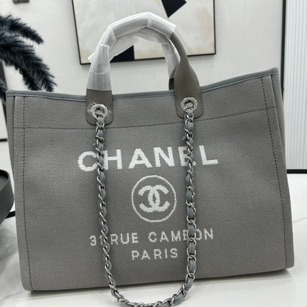 CC DEAUVILLE LARGE 38 TOTE BAG IN GREY CANVAS WITH WHITE LOGO
