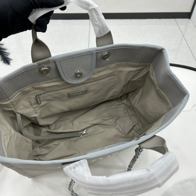 CC DEAUVILLE LARGE 38 TOTE BAG IN GREY CANVAS WITH WHITE LOGO